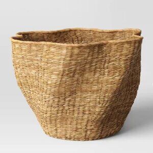 Threshold designed with Studio McGee Woven Scallop Edge Basket Large NWT‎